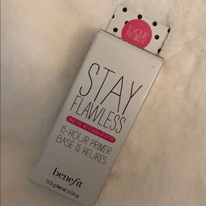 Benefit cosmetics💕 Stay flawless primer